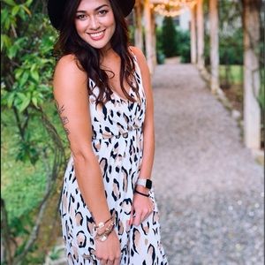 EUC Worn once - beautiful maxi dress